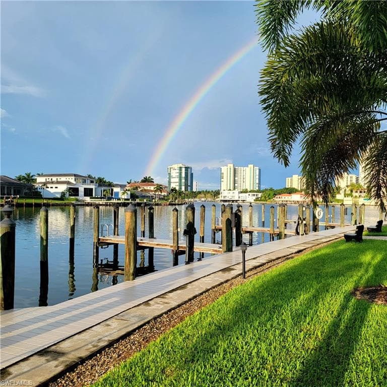 300 Park Shore Dr 1e, Naples, Fl 34103-29