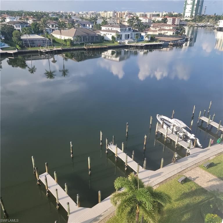 300 Park Shore Dr 1e, Naples, Fl 34103-3