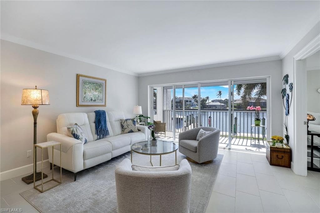 300 Park Shore Dr 1e, Naples, Fl 34103-5