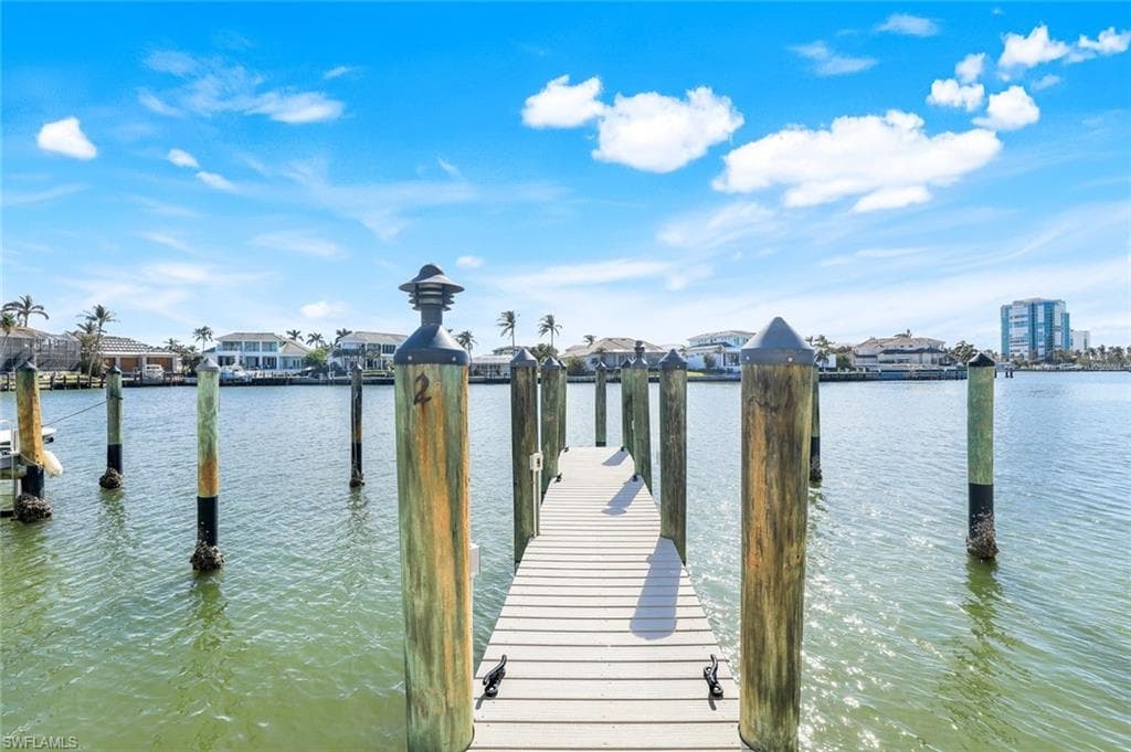 300 Park Shore Dr 1e, Naples, Fl 34103-6