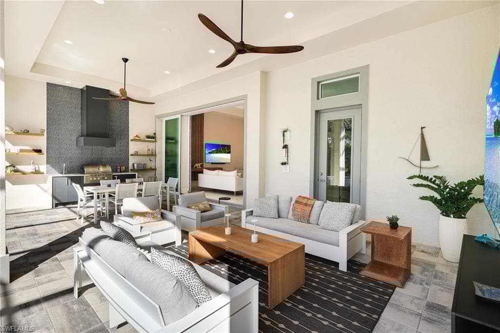 3176 Capistrano Ln, Naples, FL 34114-29