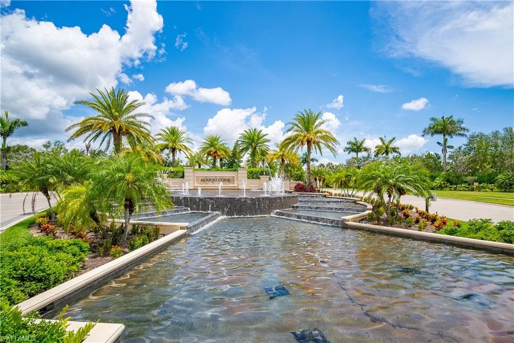 3176 Capistrano Ln, Naples, FL 34114-39