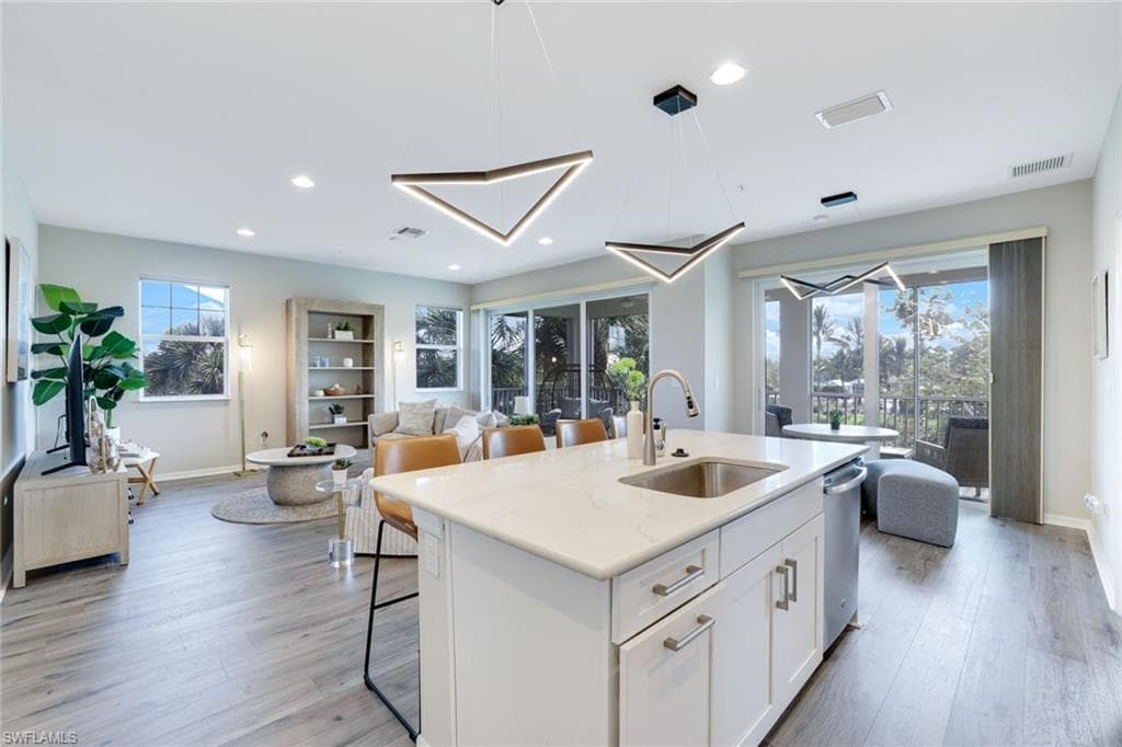 2344 Sheen Ln 305, Naples, FL 34120-10