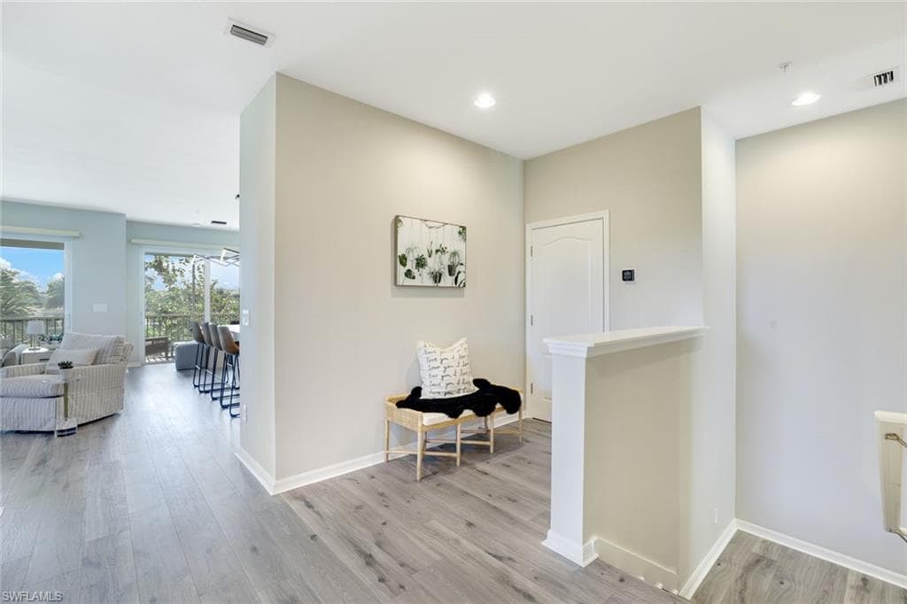2344 Sheen Ln 305, Naples, FL 34120-4