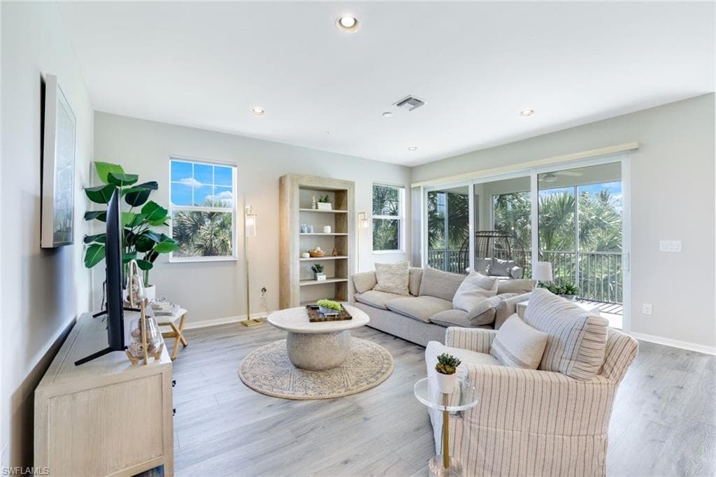 2344 Sheen Ln 305, Naples, FL 34120-6