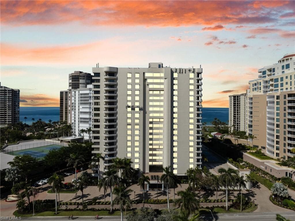 4451 Gulf Shore Blvd N 506, Naples, FL 34103-1