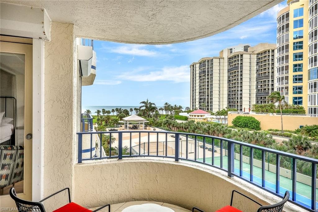 4451 Gulf Shore Blvd N 506, Naples, FL 34103-24