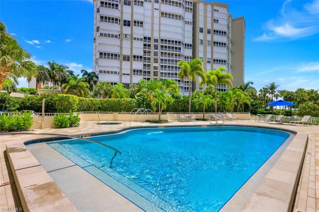 4451 Gulf Shore Blvd N 506, Naples, FL 34103-26
