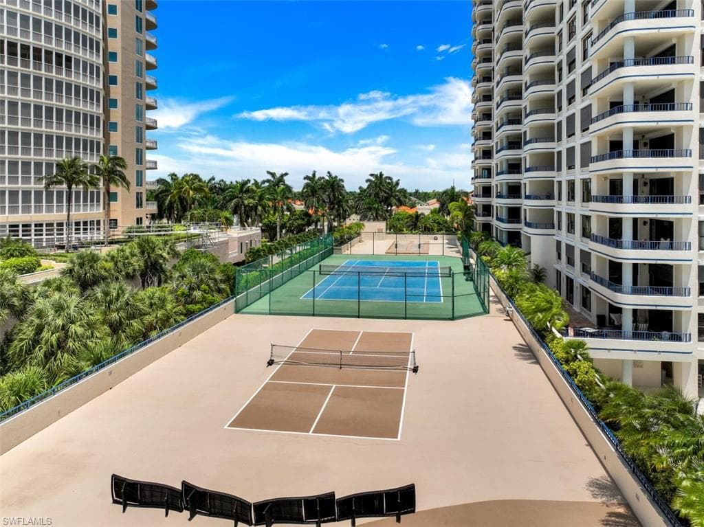 4451 Gulf Shore Blvd N 506, Naples, FL 34103-28