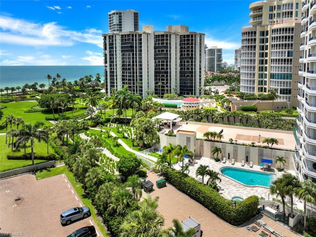 4451 Gulf Shore Blvd N 506, Naples, FL 34103-32