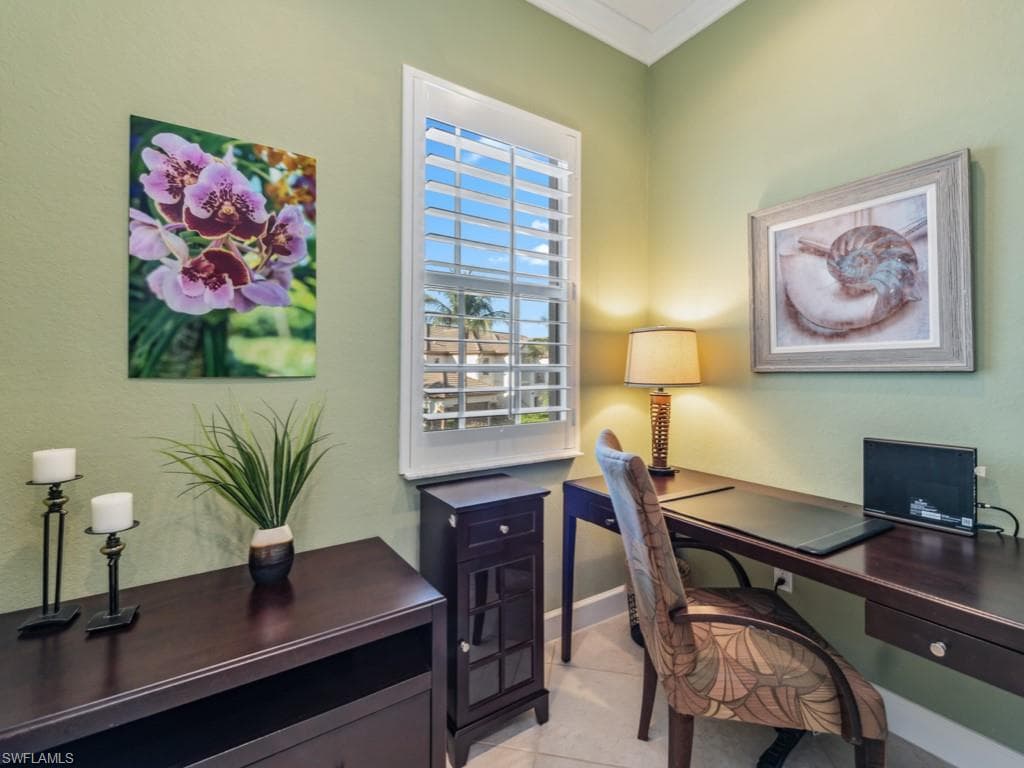 8085 Players Cove Dr 201, Naples, FL 34113-19