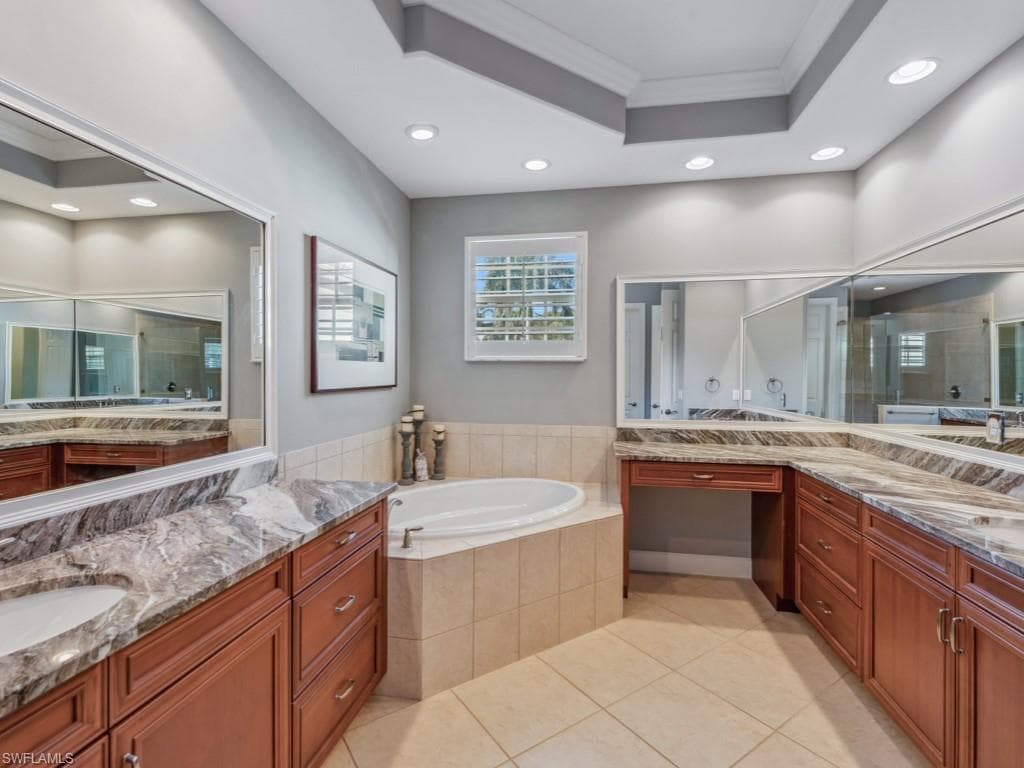 8085 Players Cove Dr 201, Naples, FL 34113-22