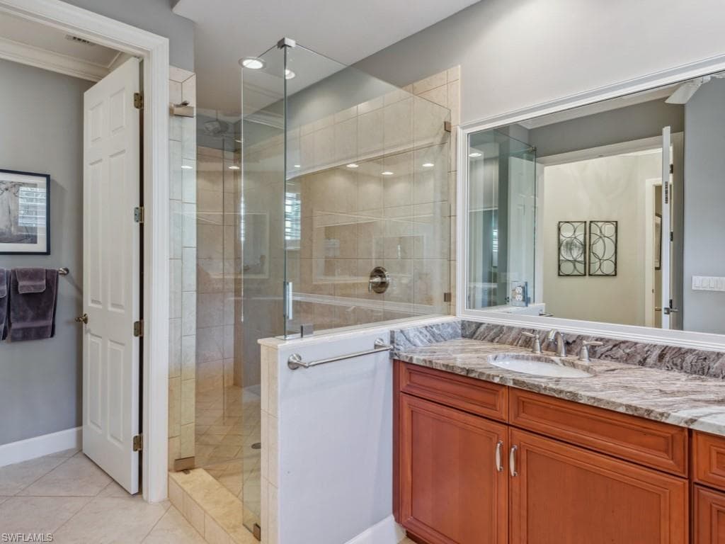 8085 Players Cove Dr 201, Naples, FL 34113-23