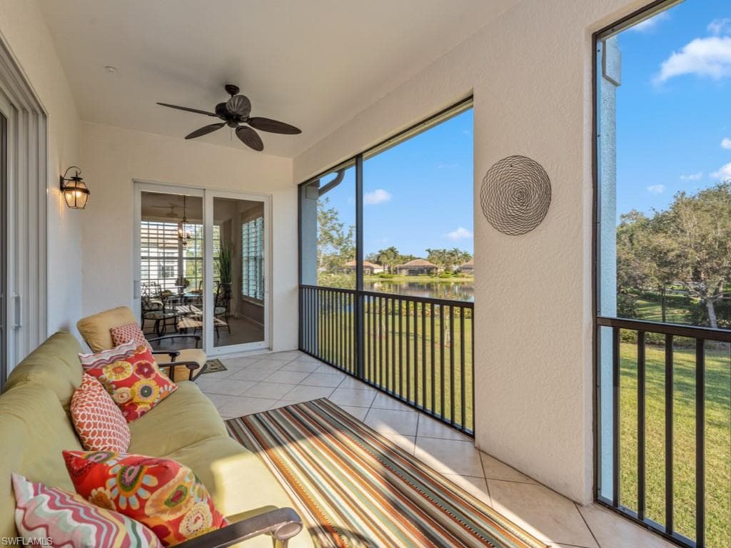 8085 Players Cove Dr 201, Naples, FL 34113-35