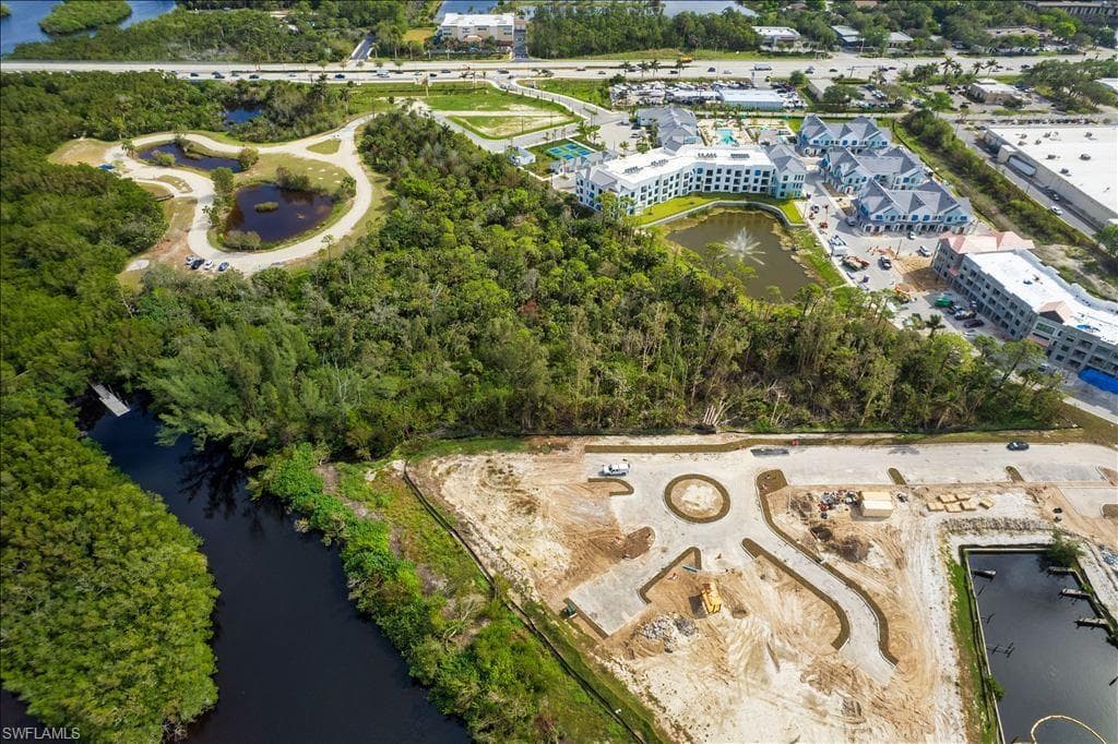 777 Windsor Ct, Bonita Springs, FL 34134-4
