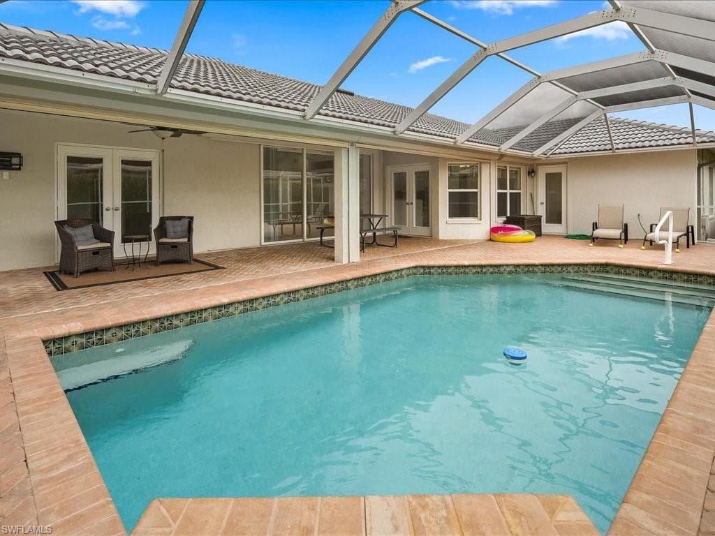 1345 Whiteheart Ave, Marco Island, FL 34145-27