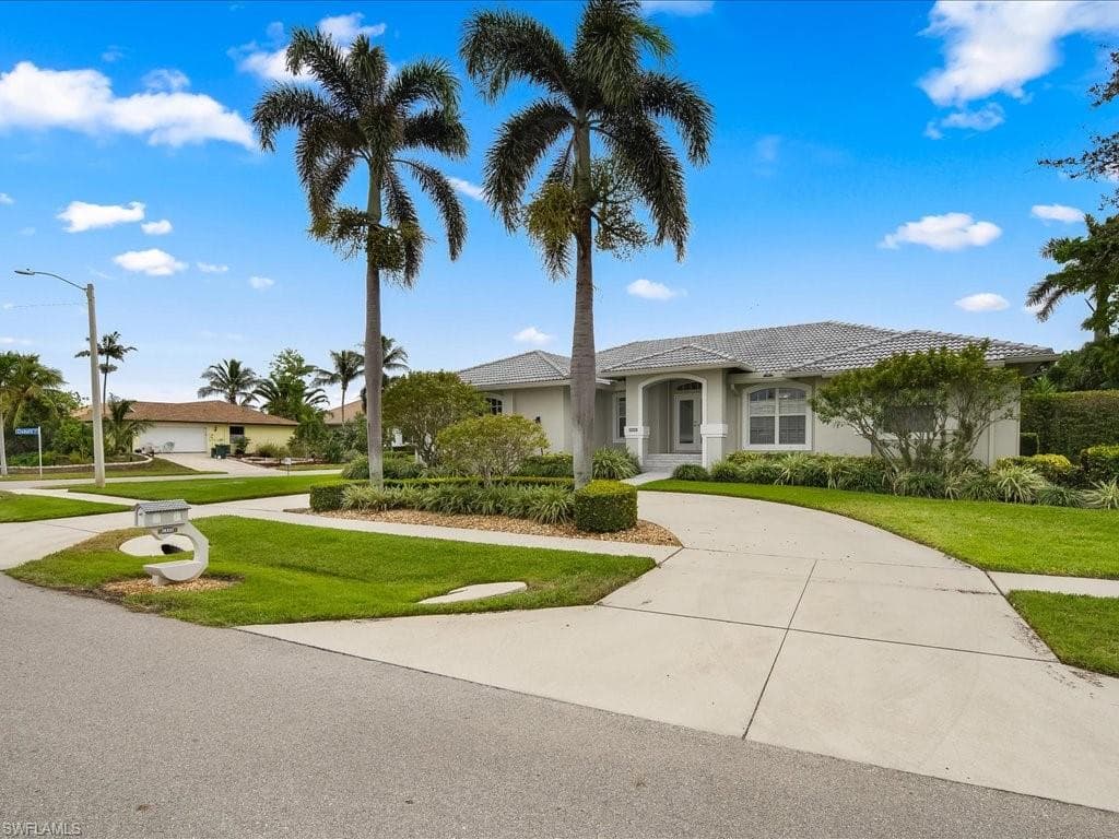 1345 Whiteheart Ave, Marco Island, FL 34145-1