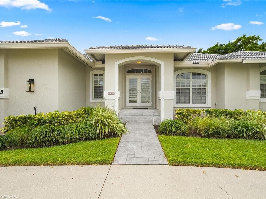 1345 Whiteheart Ave, Marco Island, FL 34145-2
