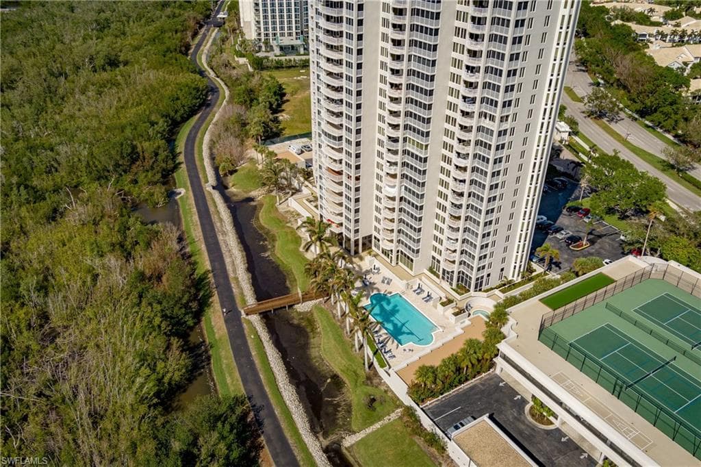 6849 Grenadier Blvd 2203, Naples, FL 34108-4