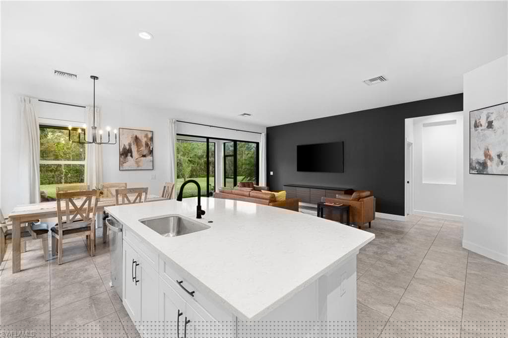 19657 Estero Pointe Ln, Fort Myers, FL 33908-10