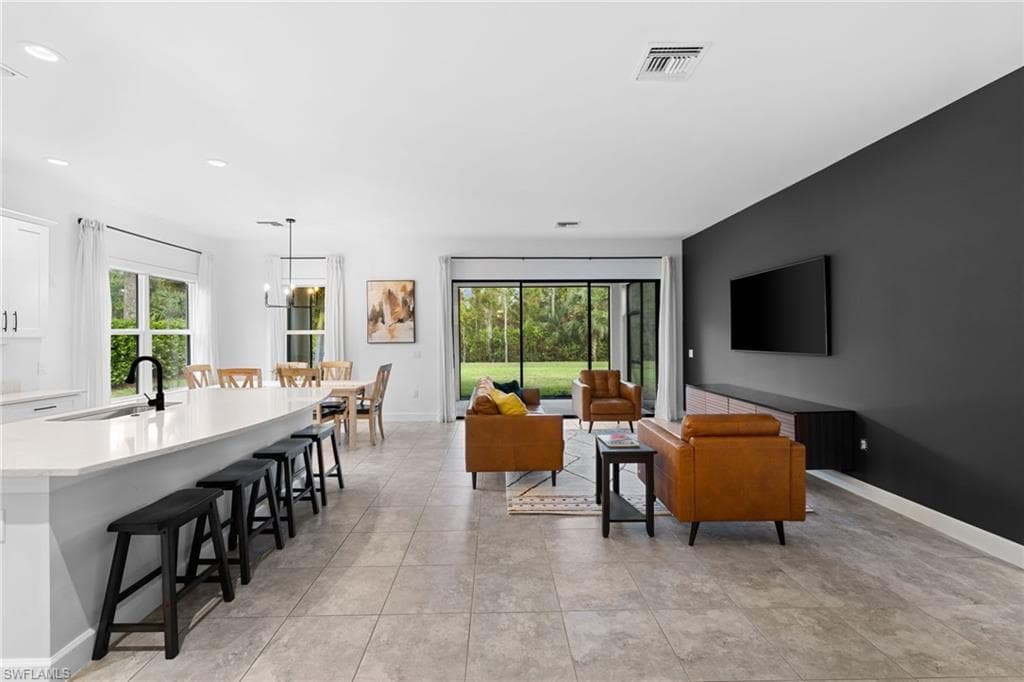 19657 Estero Pointe Ln, Fort Myers, FL 33908-4