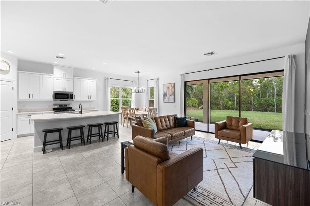 19657 Estero Pointe Ln, Fort Myers, FL 33908-5