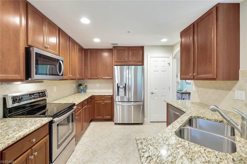 9516 Ironstone Ter 4-102, Naples, FL 34120-10