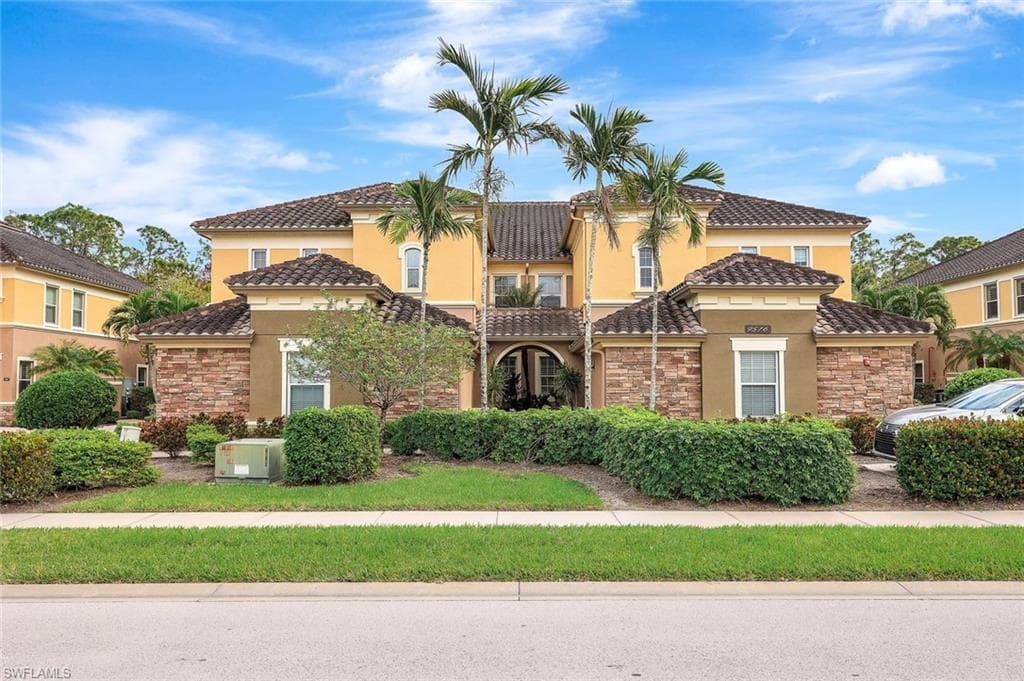 9516 Ironstone Ter 4-102, Naples, FL 34120-27
