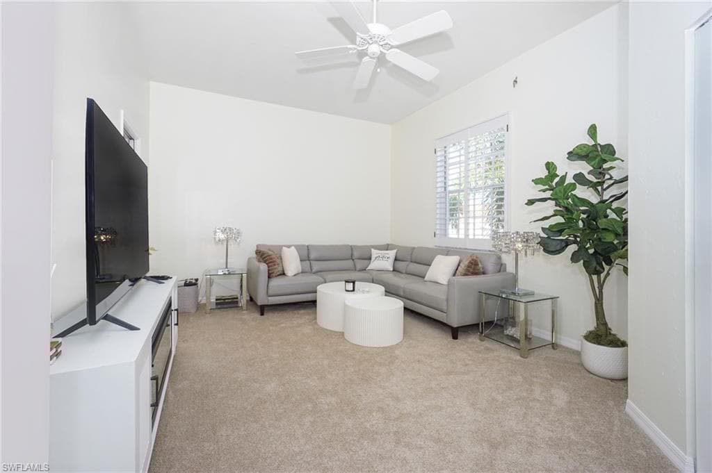 800 L Ambiance Cir 8-202, Naples, FL 34108-14