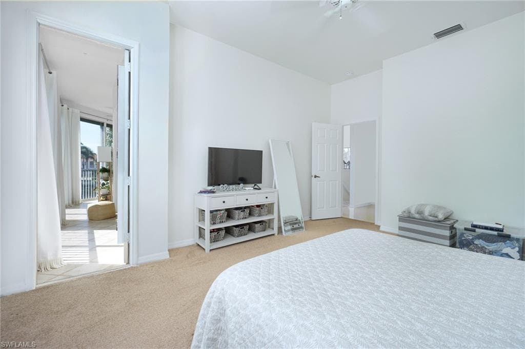 800 L Ambiance Cir 8-202, Naples, FL 34108-22