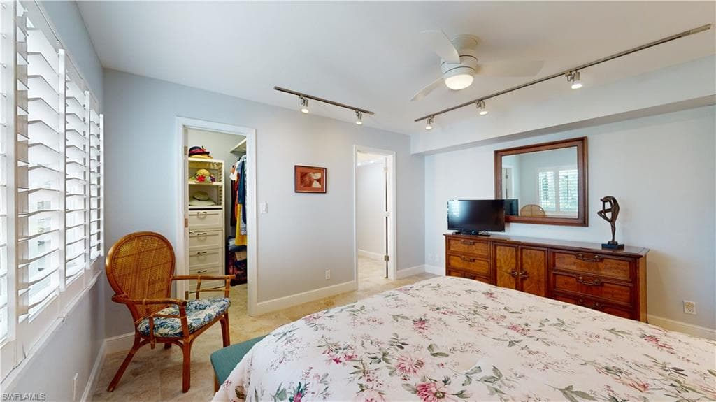 4772 West Blvd E102, Naples, FL 34103-19