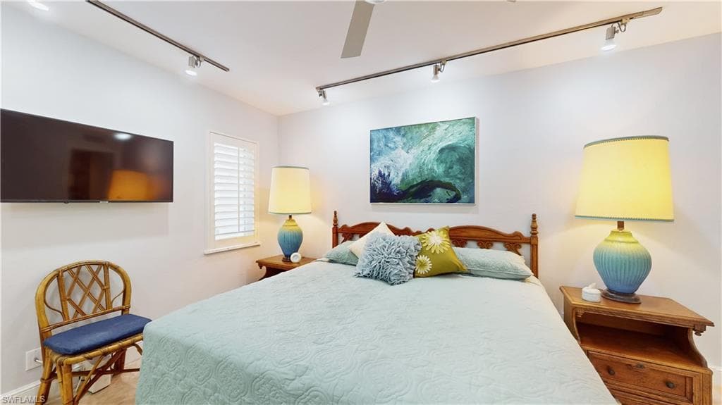 4772 West Blvd E102, Naples, FL 34103-26