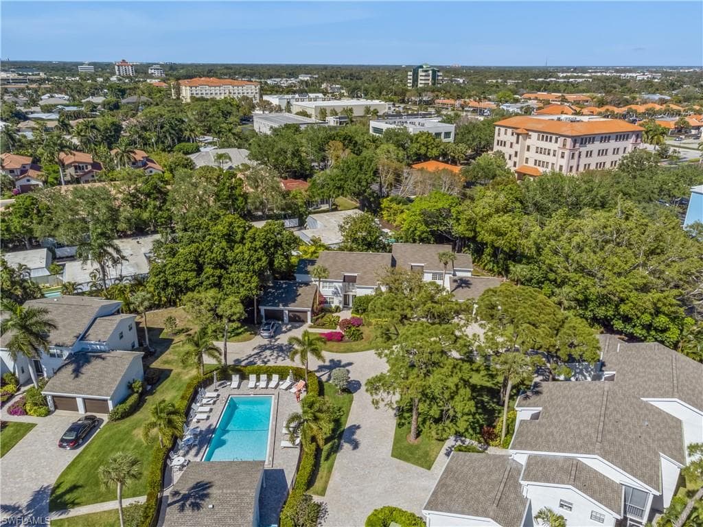 4772 West Blvd E102, Naples, FL 34103-45