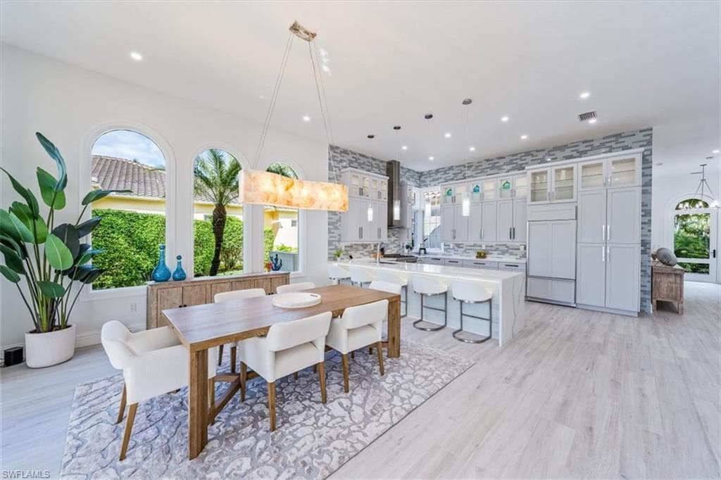 3299 Hyacinth Dr, Naples, FL 34114-13