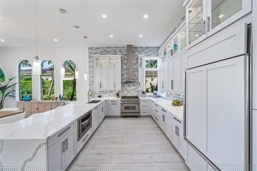 3299 Hyacinth Dr, Naples, FL 34114-16