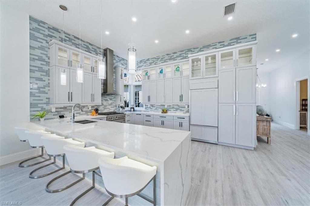 3299 Hyacinth Dr, Naples, FL 34114-17