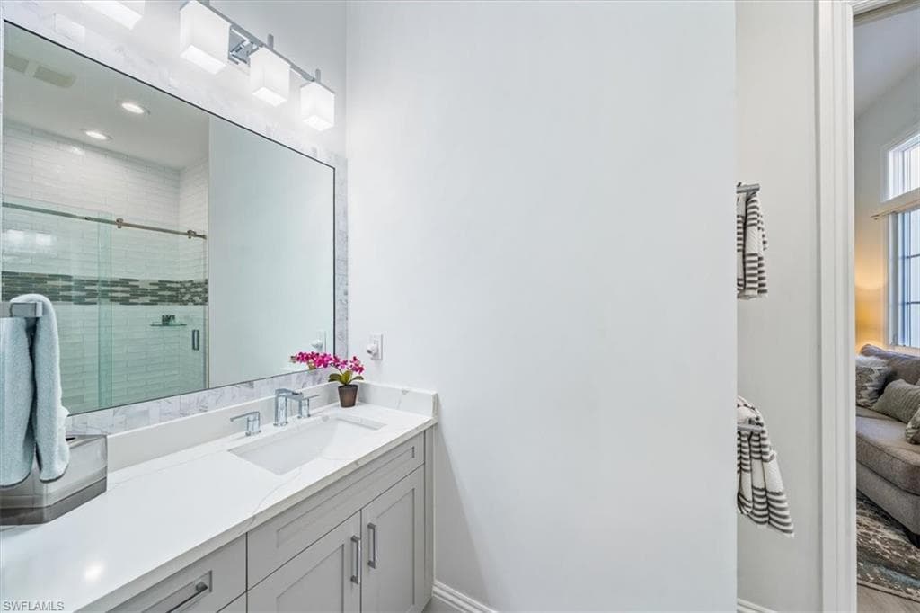 3299 Hyacinth Dr, Naples, FL 34114-27