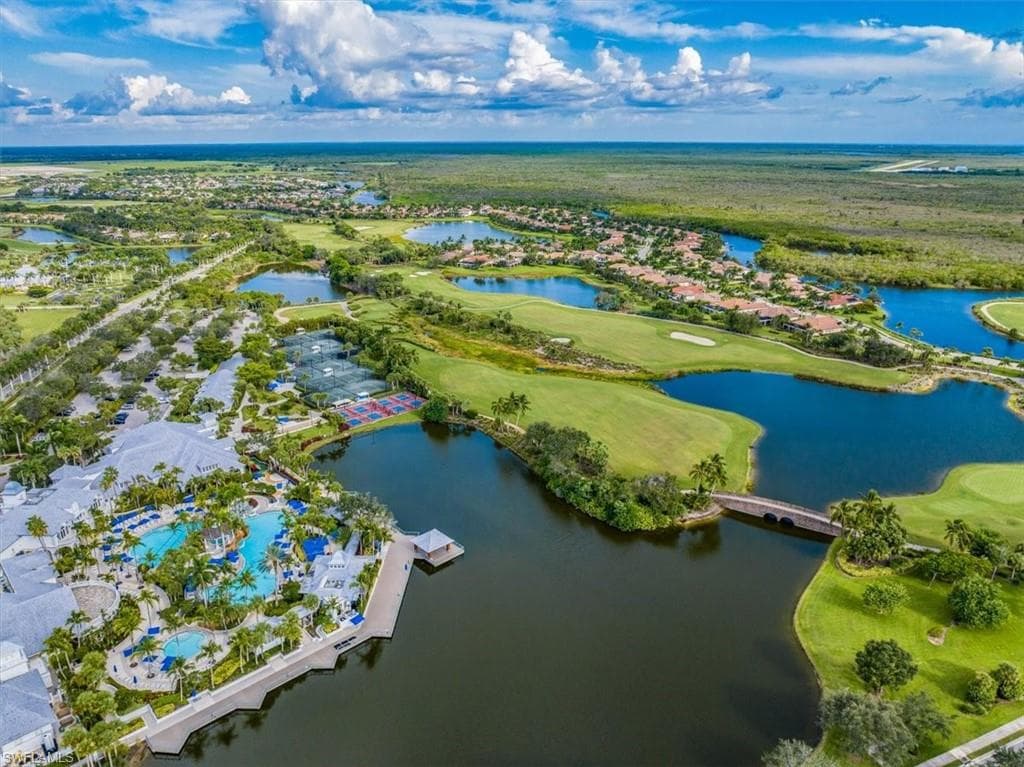3299 Hyacinth Dr, Naples, FL 34114-44