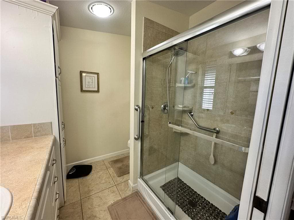 1514 Diamond Lake Circle, Naples, FL 34114-15