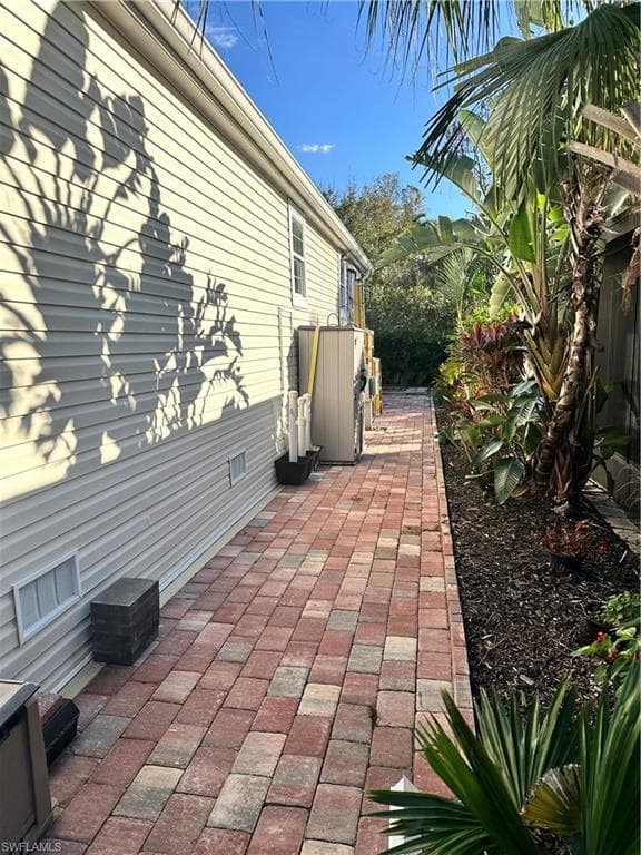1514 Diamond Lake Circle, Naples, FL 34114-19
