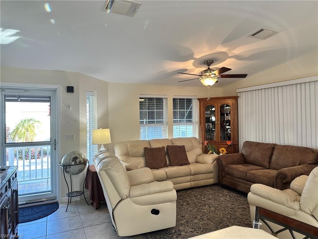 1514 Diamond Lake Circle, Naples, FL 34114-7