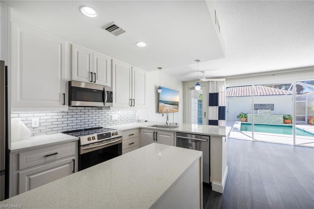 3504 Island Walk Cir, Naples, FL 34119-9