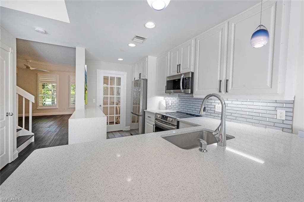 3504 Island Walk Cir, Naples, FL 34119-14