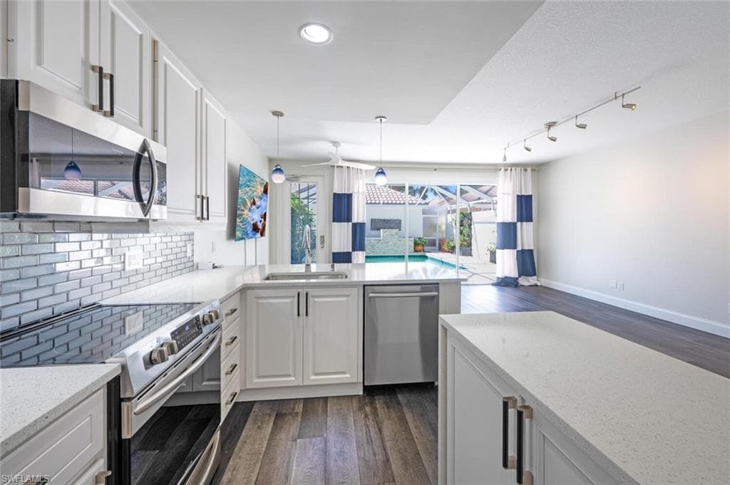 3504 Island Walk Cir, Naples, FL 34119-15