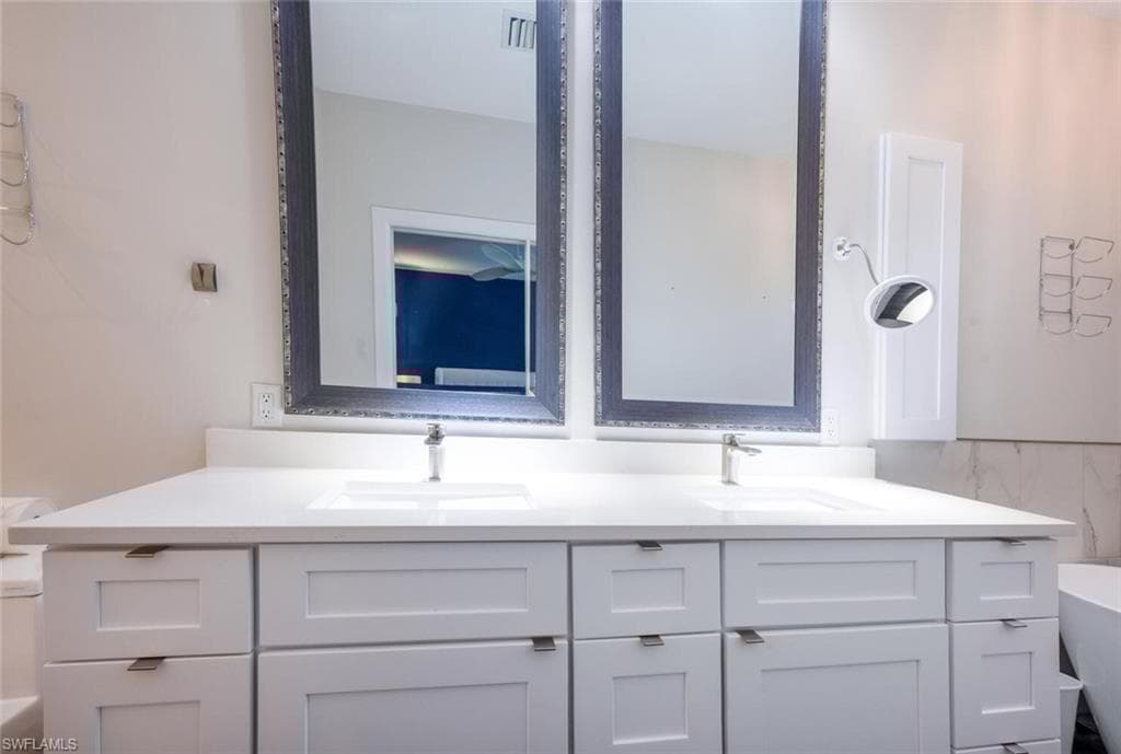 3504 Island Walk Cir, Naples, FL 34119-21