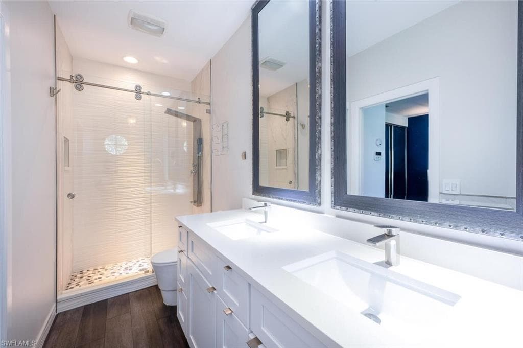 3504 Island Walk Cir, Naples, FL 34119-23
