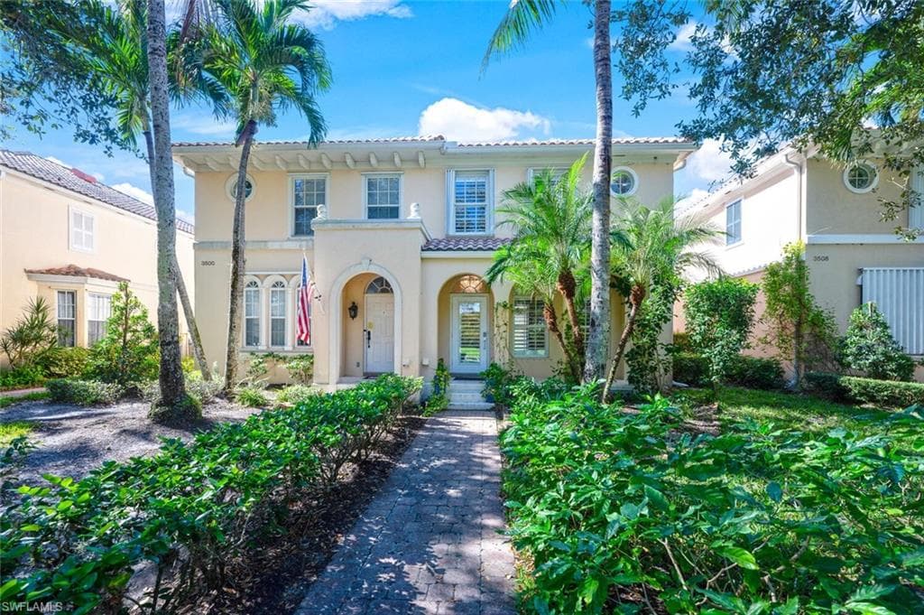 3504 Island Walk Cir, Naples, FL 34119-3