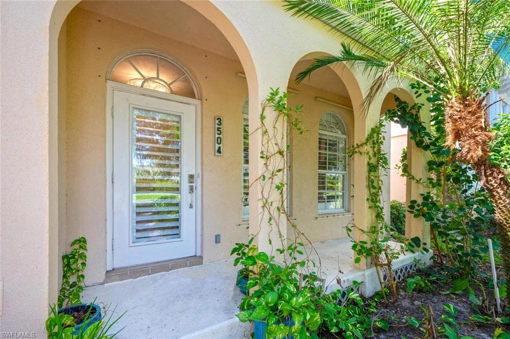3504 Island Walk Cir, Naples, FL 34119-4