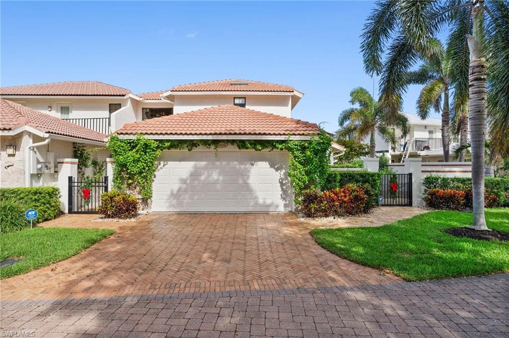 5908 Via Lugano, Naples, FL 34108-2