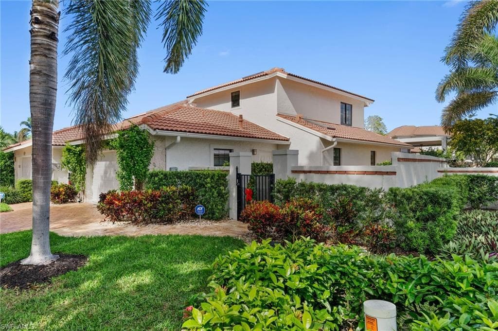 5908 Via Lugano, Naples, FL 34108-3
